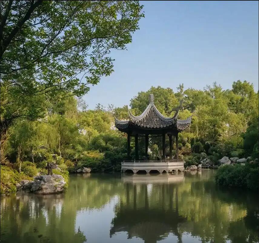 南宁良庆情场餐饮有限公司